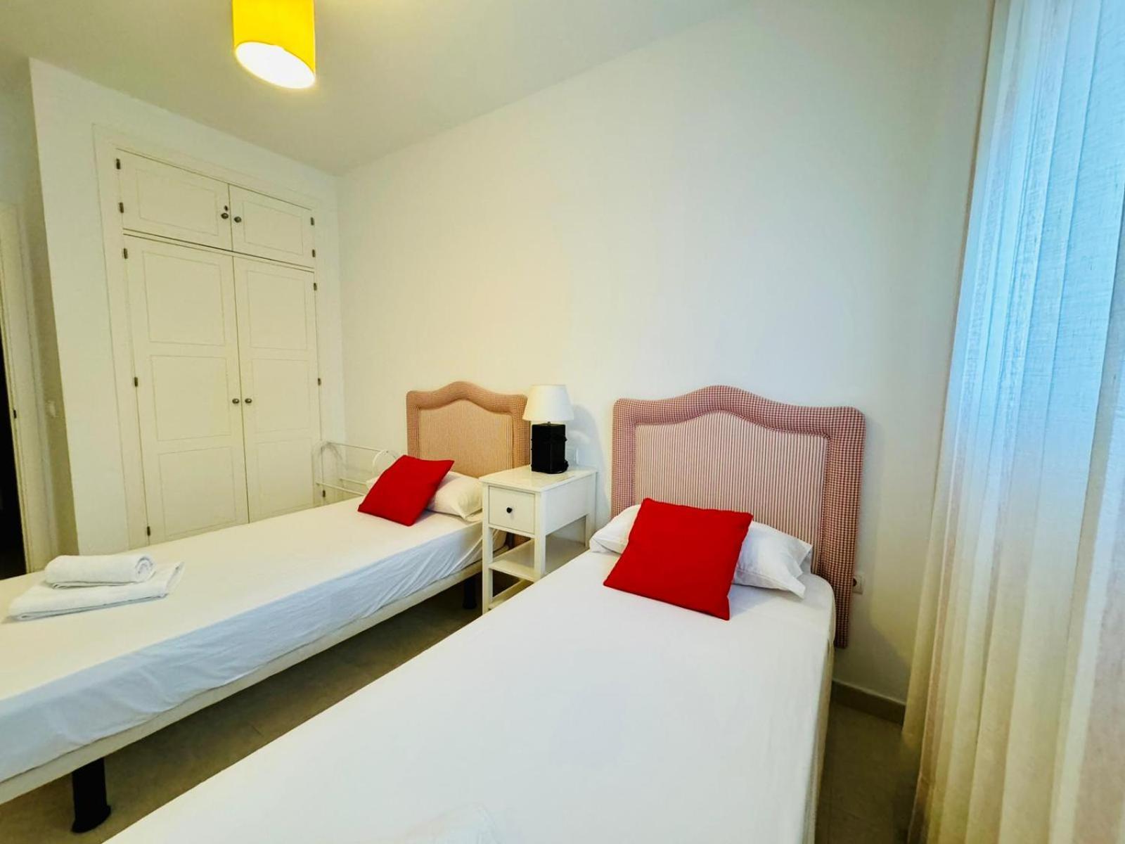Apartment Casa La Camelia Con Piscina Grupo Ac Gestion *